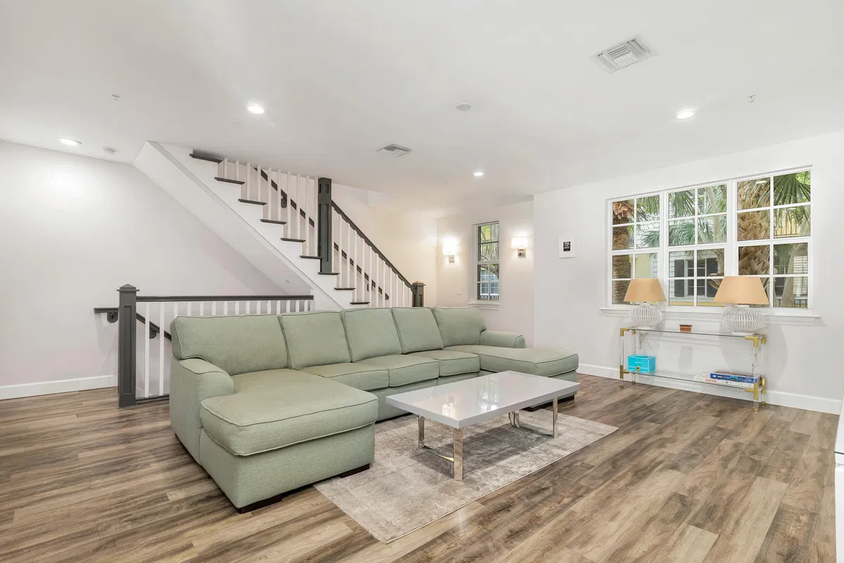 Magnolia Court Residence