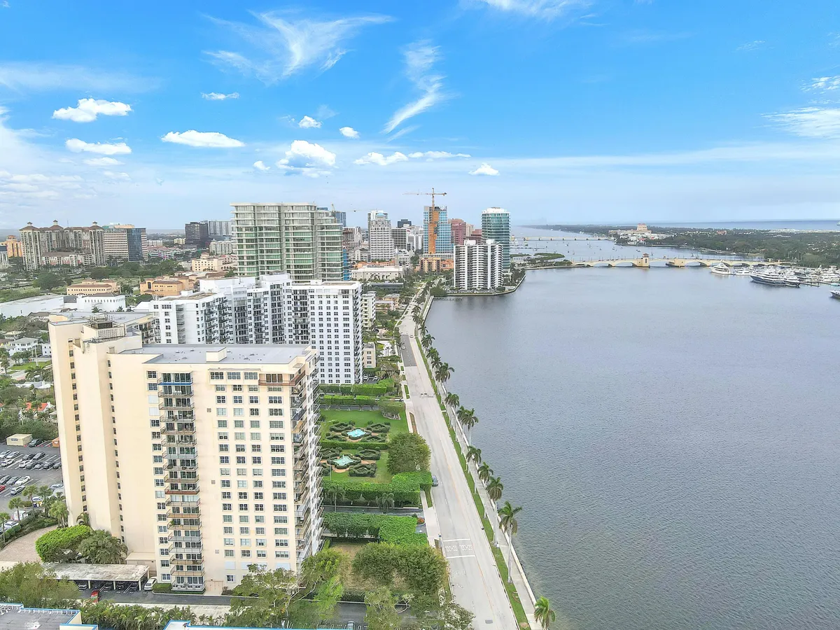 1801 S Flagler Unit 1804 photo 25