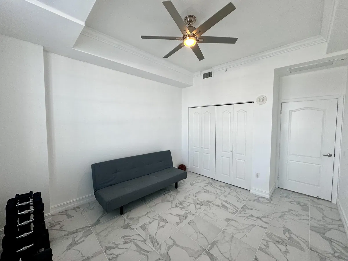 The Whitney Unit 829 photo 13