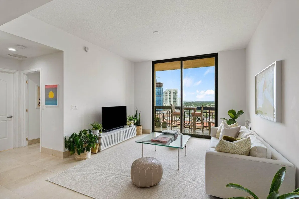 One City Plaza Unit 1001 photo 16