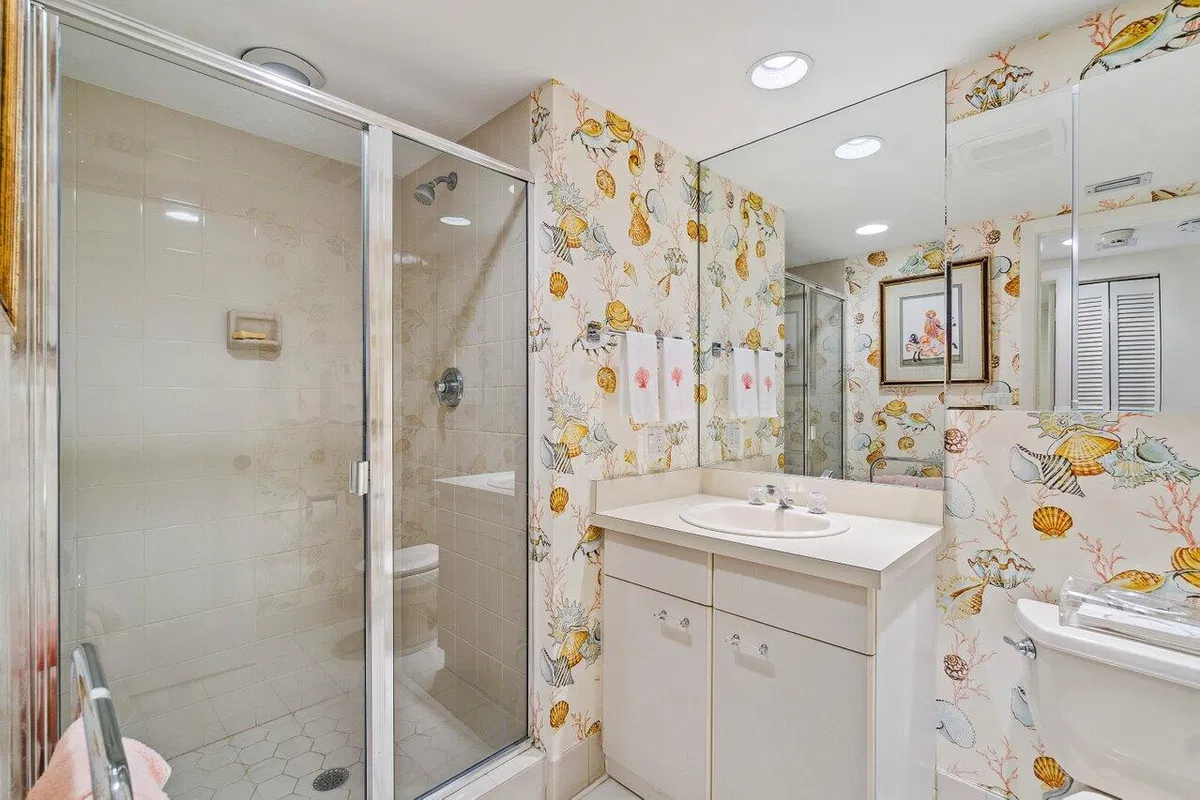 The Plaza of The Palm Beaches Unit 8g photo 22