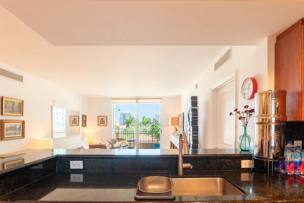 The Metropolitan Unit 411 photo 7