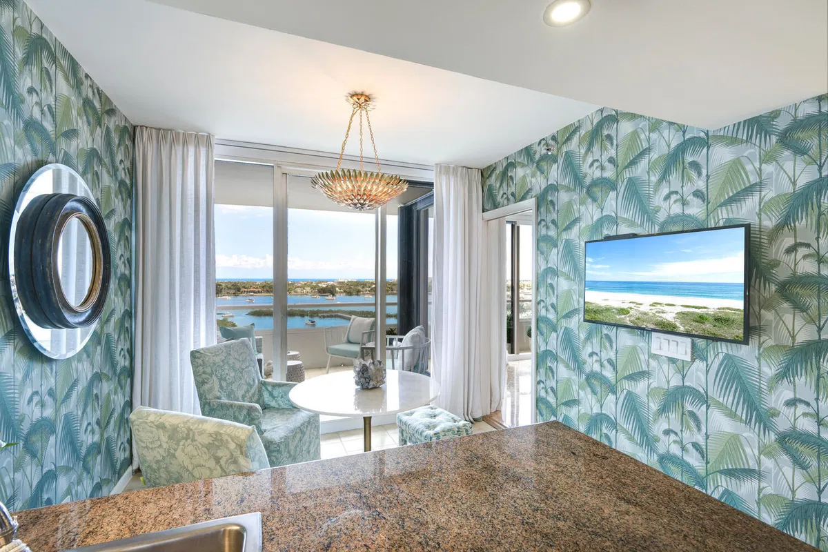 The Plaza of The Palm Beaches Unit 10c photo 7