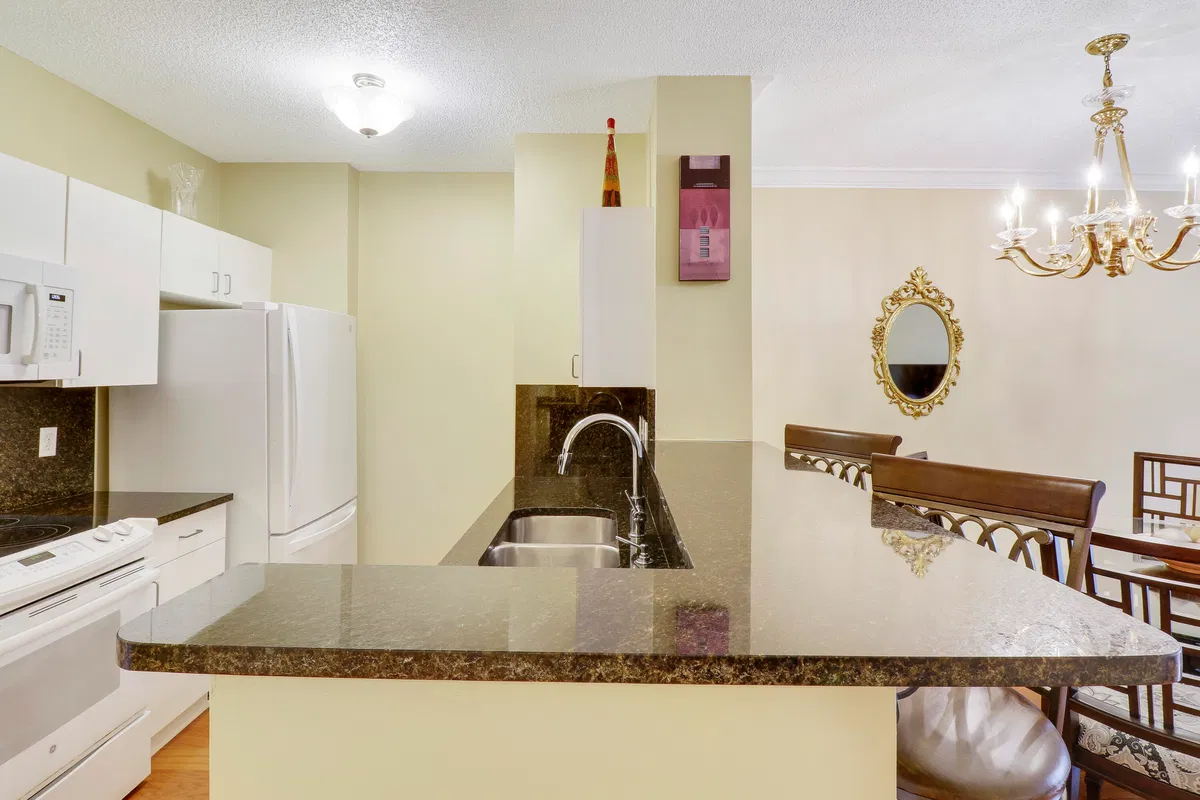 Courtyards in Cityplace Unit 512 photo 31