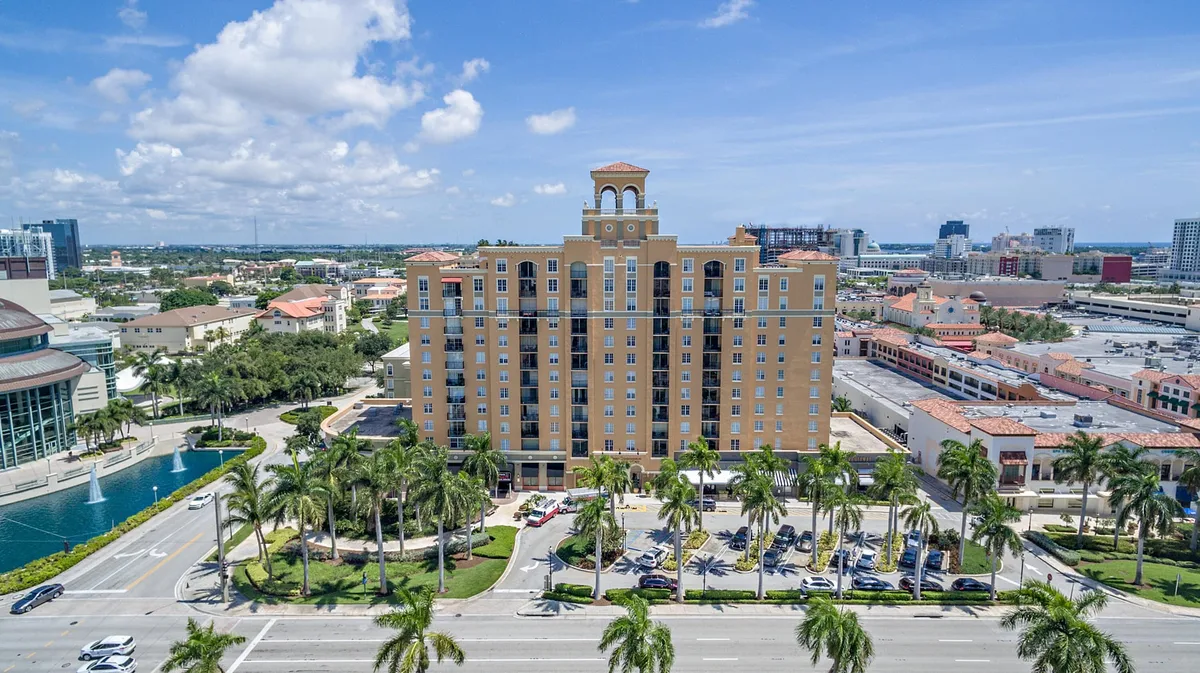 The Tower Condominium at Cityplace Unit 609 photo 22