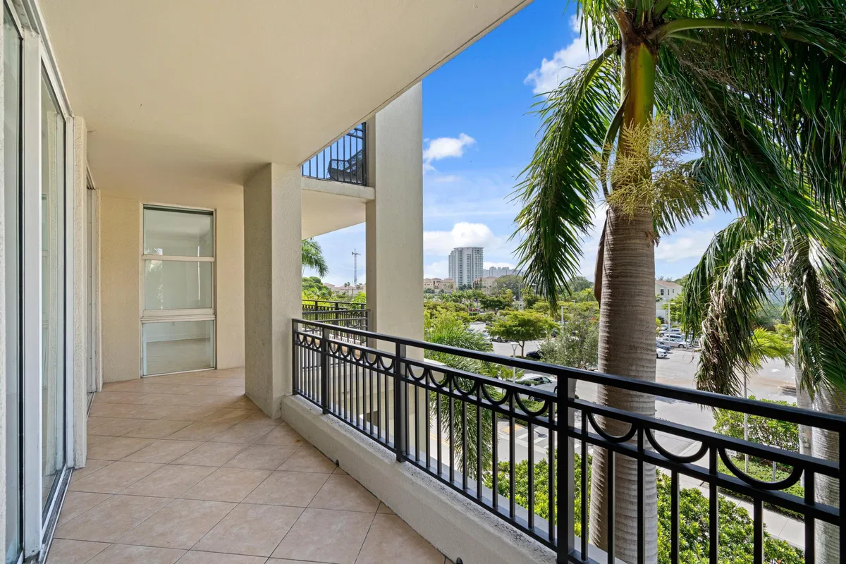 CityPlace South Tower Unit 322 photo 16