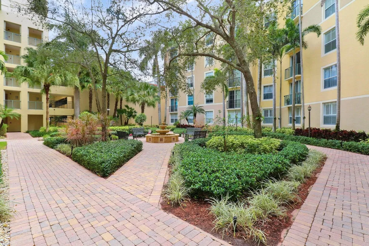 Courtyards in Cityplace Unit 405 photo 25
