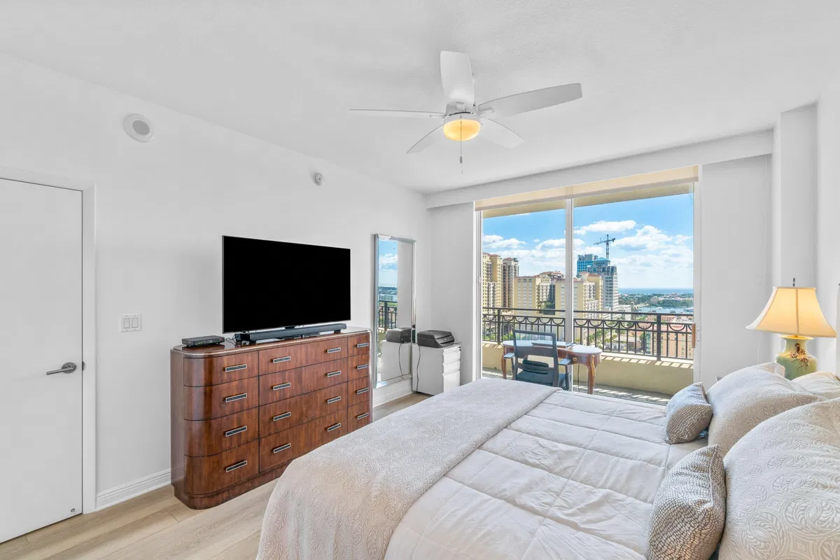 CityPlace South Tower Unit 1817 photo 16