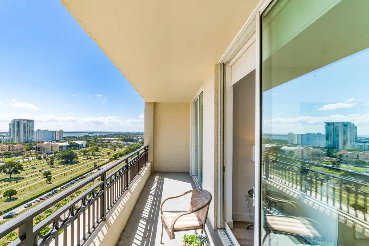 CityPlace South Tower Unit 1817 photo 19