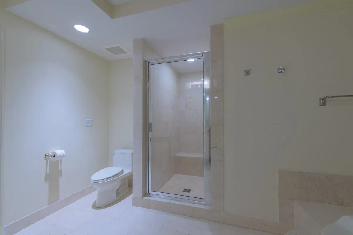 One City Plaza Unit 1027 photo 16