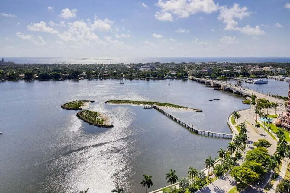 The Plaza of The Palm Beaches Unit 23a