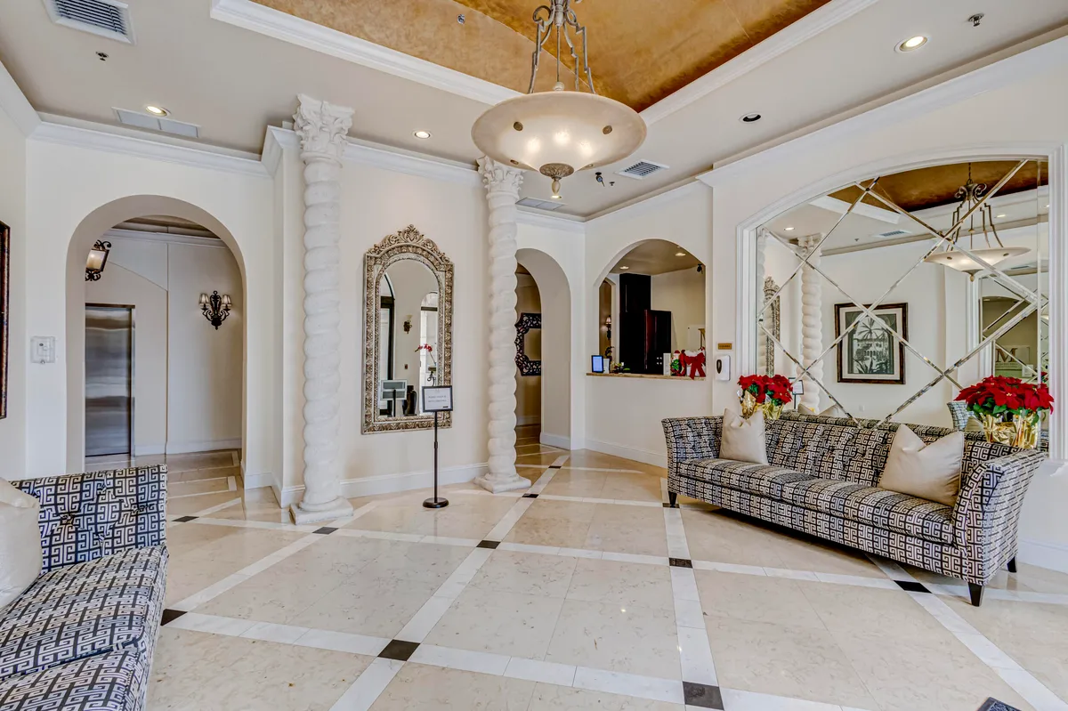 The Montecito Unit 807 photo 4