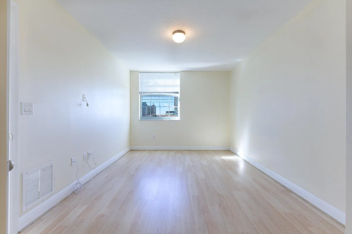 610 Clematis Unit 530 photo 10