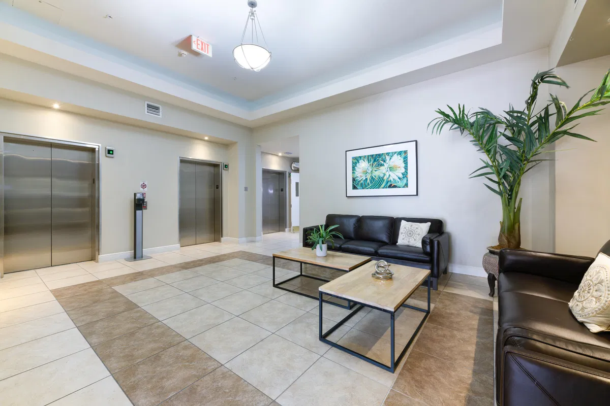 610 Clematis Unit 530 photo 25