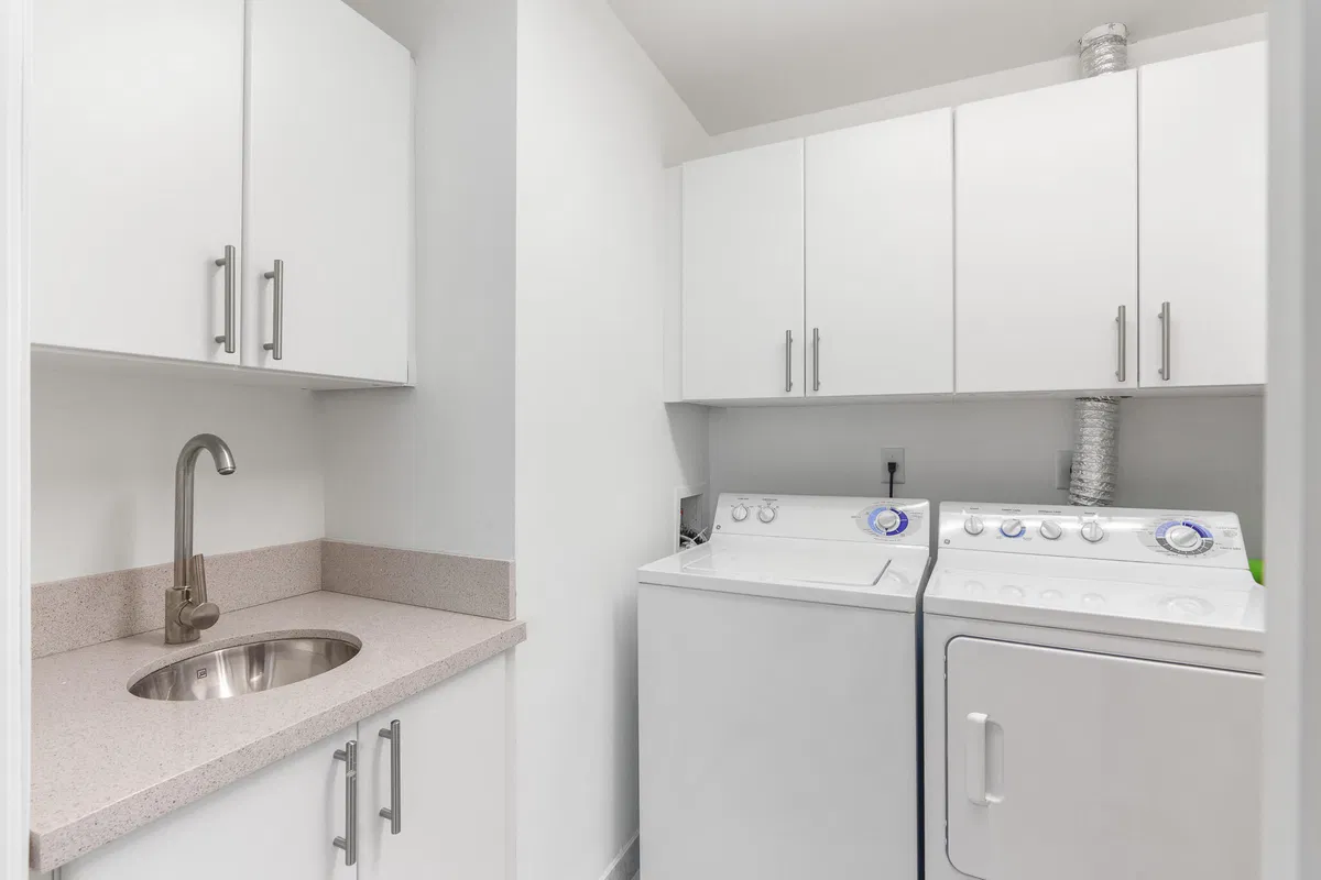 One City Plaza Unit 1203 photo 7