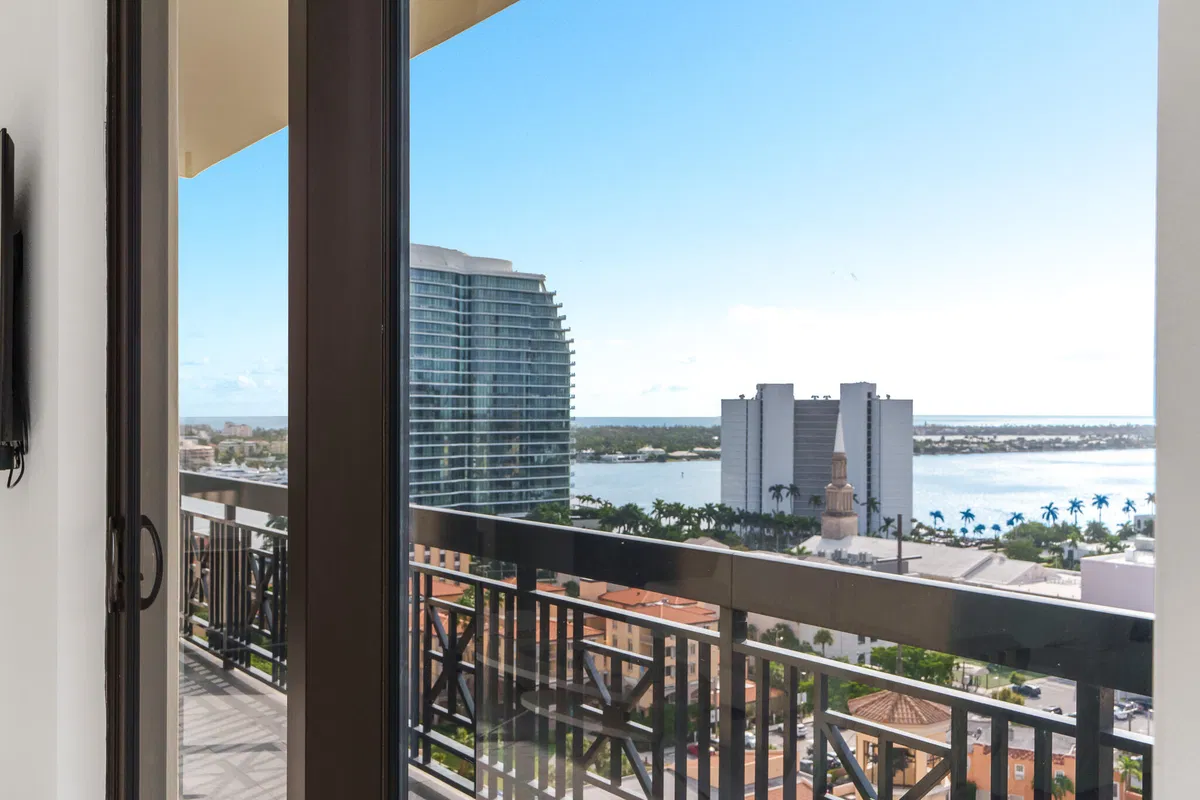 One City Plaza Unit 1203 photo 16
