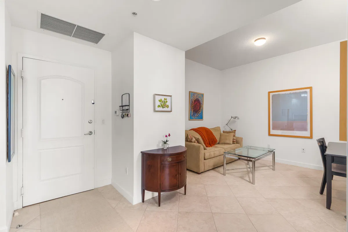 One City Plaza Unit 1002 photo 19