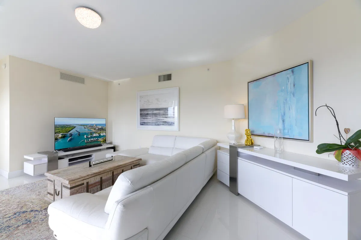 CityPlace South Tower Unit 1711 photo 4