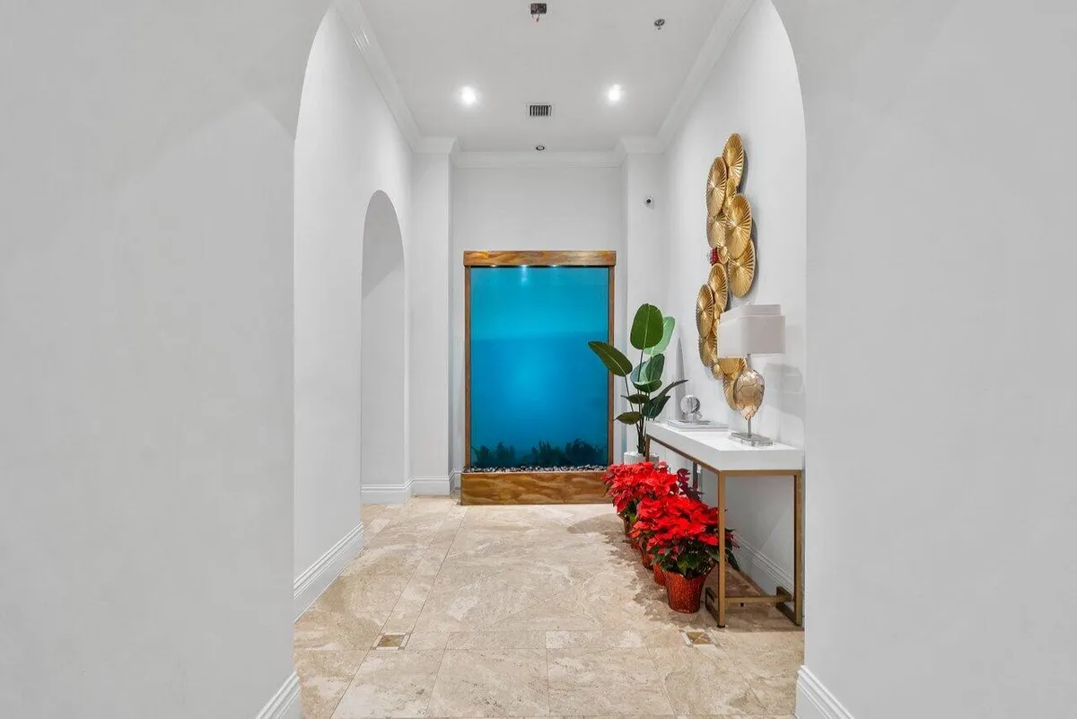 The Tower Condominium at Cityplace Unit 908 photo 4