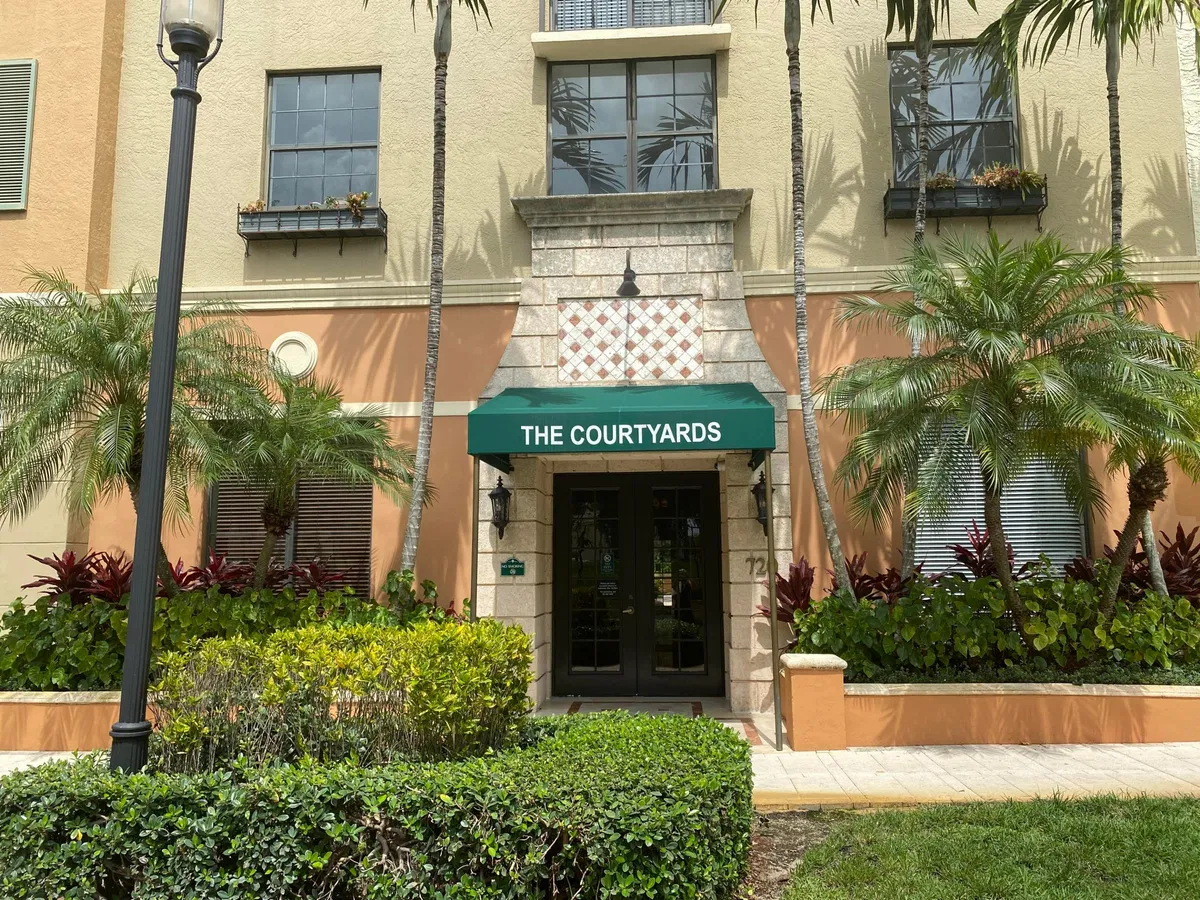 Courtyards in Cityplace Unit 101 photo 22