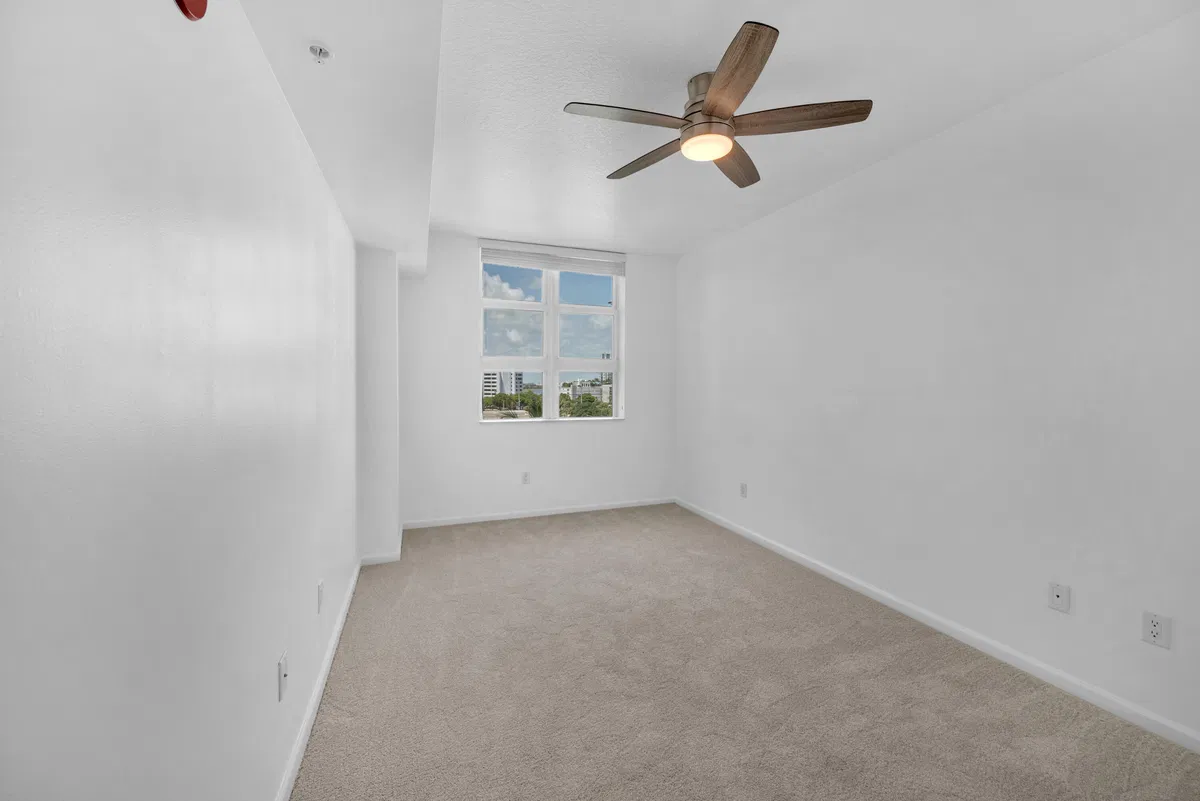 The Metropolitan Unit 612 photo 37
