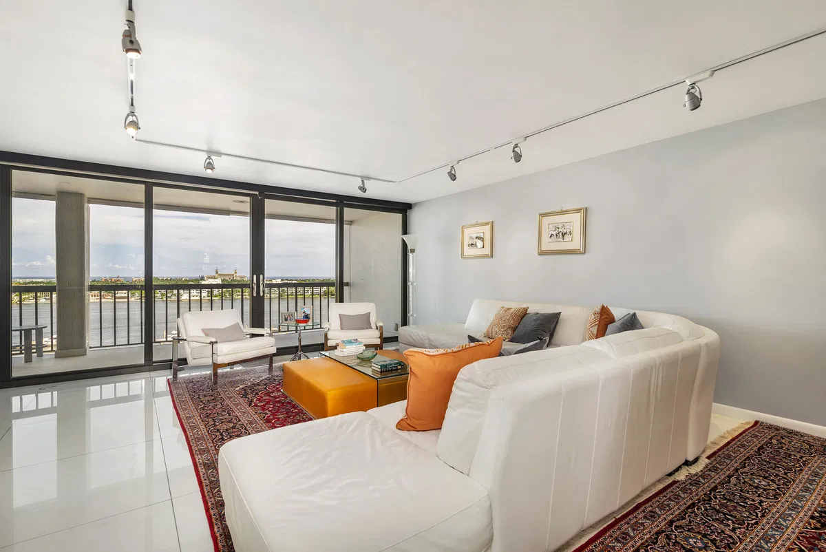 Waterview Towers Unit 1504 photo 4