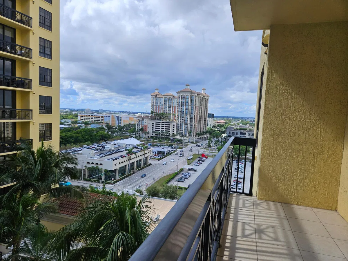 One City Plaza Unit 1113 photo 16