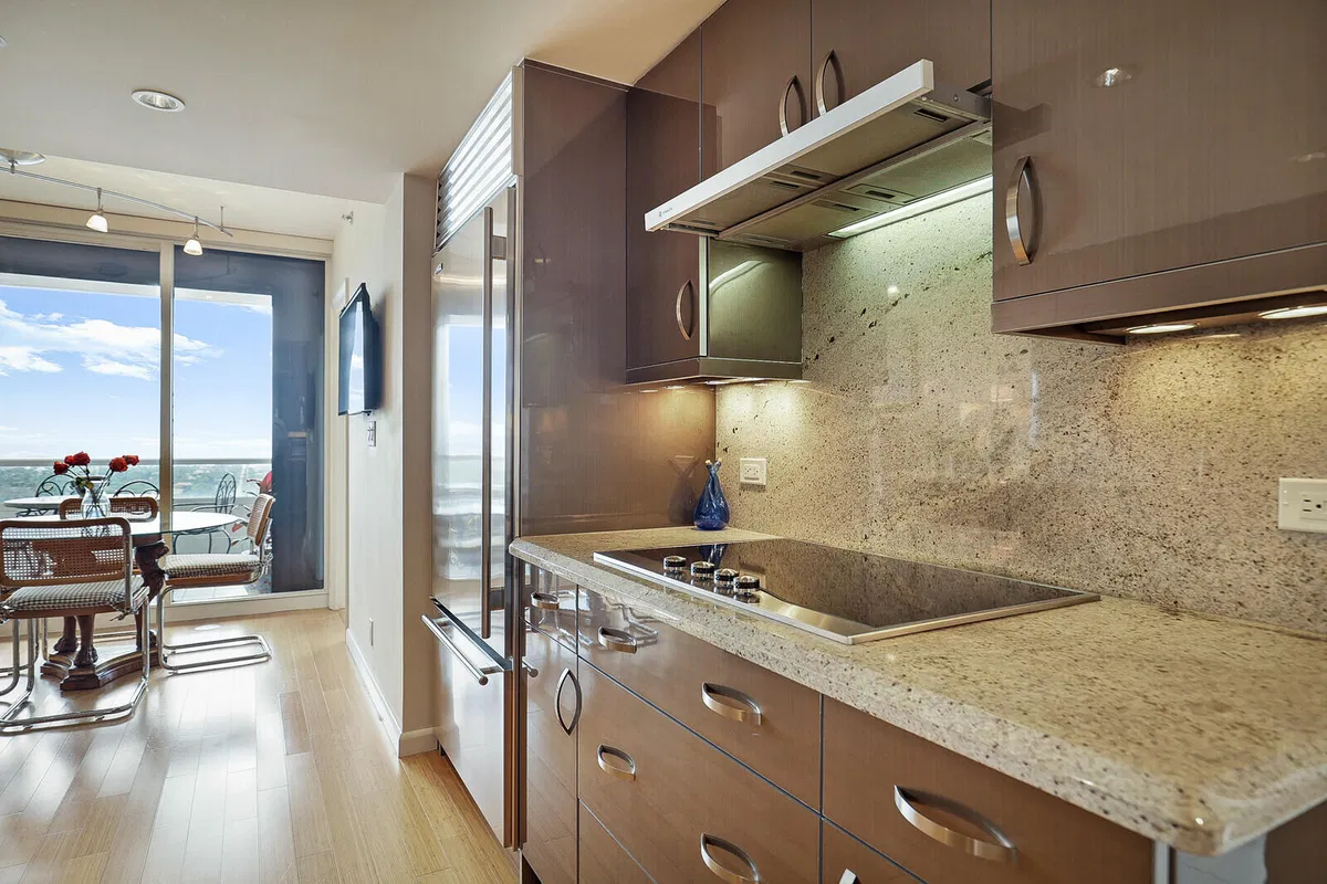 The Plaza of The Palm Beaches Unit 23g photo 4