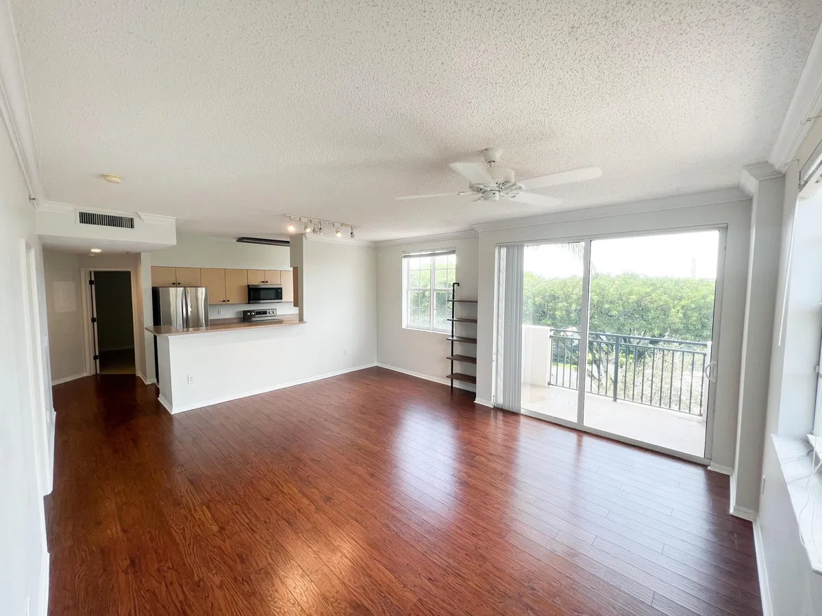 The Montecito Unit 301 photo 7