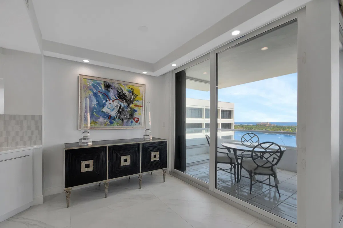 The Plaza of The Palm Beaches Unit 20a photo 22