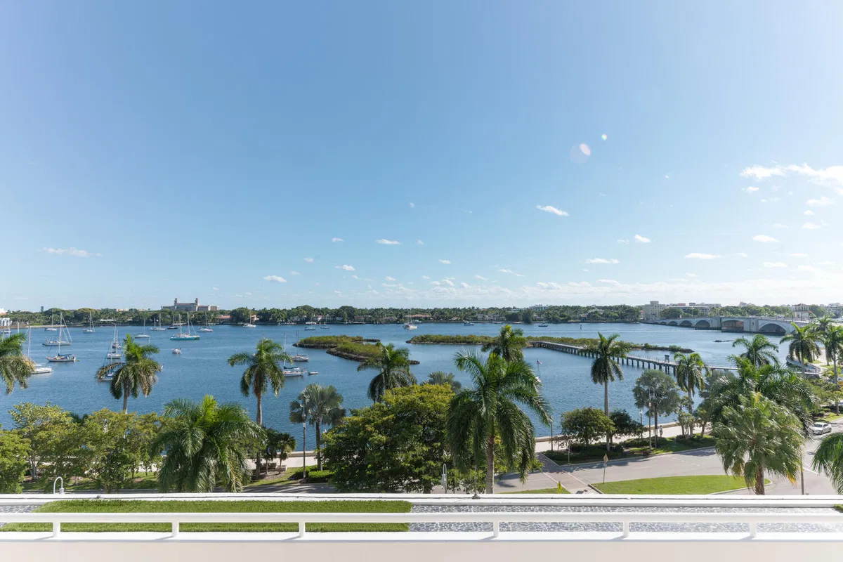 The Plaza of The Palm Beaches Unit 17h photo 31