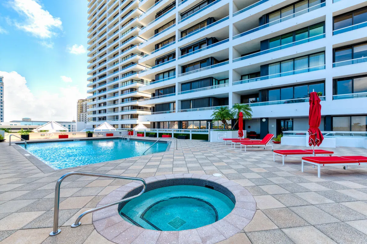 The Plaza of The Palm Beaches Unit 17h photo 34