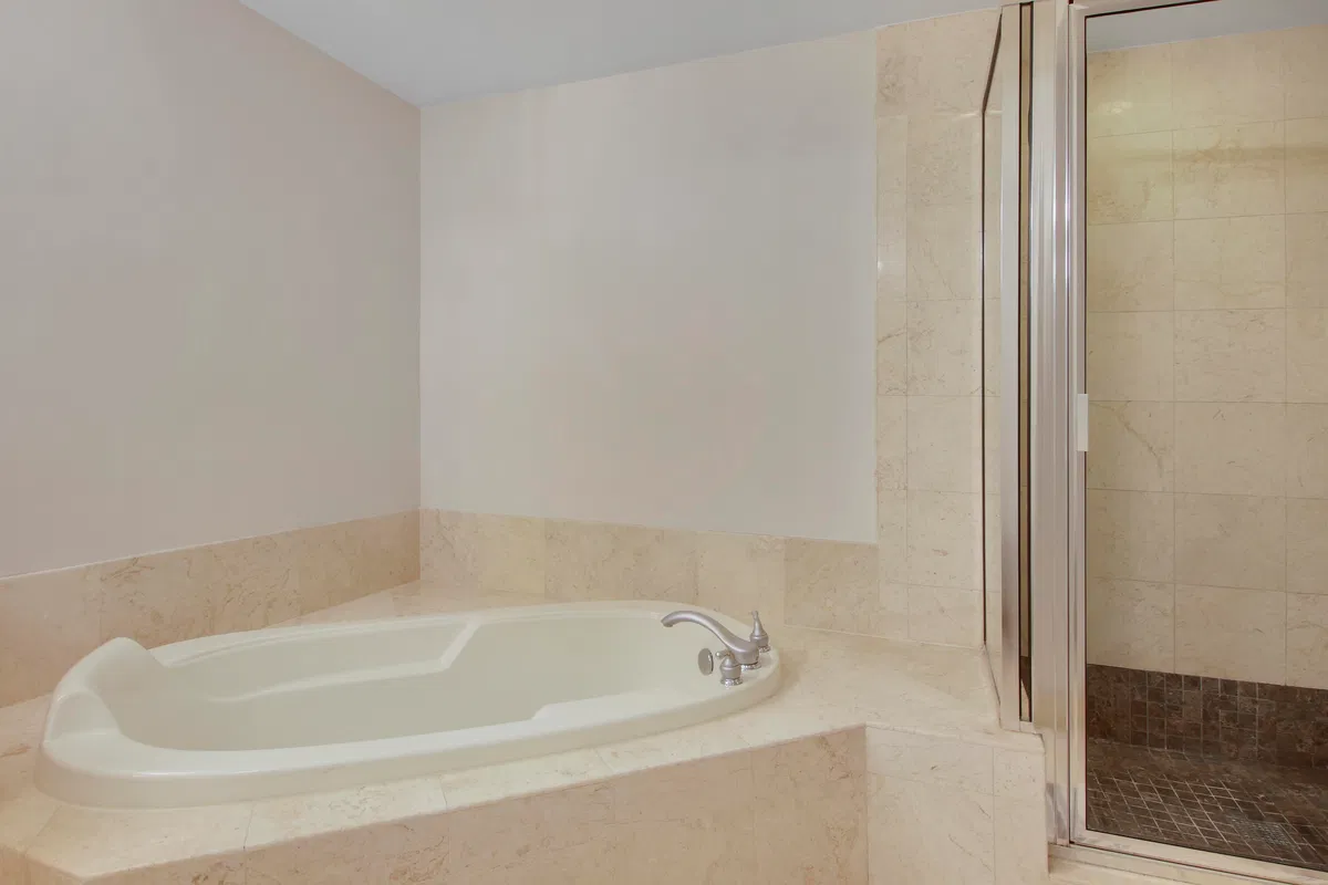 One City Plaza Unit 1024 photo 19