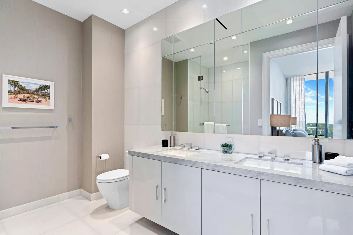 Bristol Palm Beach Unit 1403 photo 16