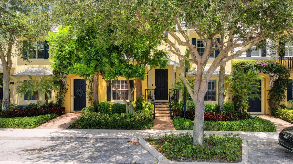 Magnolia Court Residence photo 10