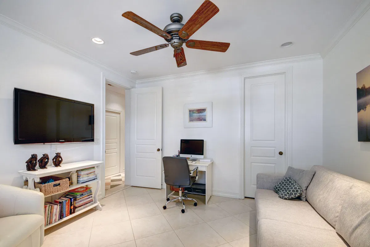 Magnolia Court Residence photo 16