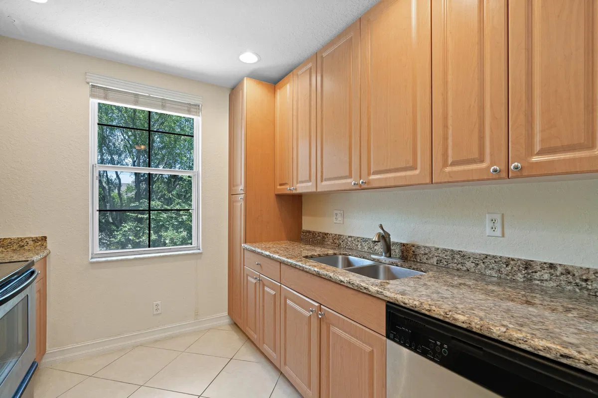 Residence photo 13