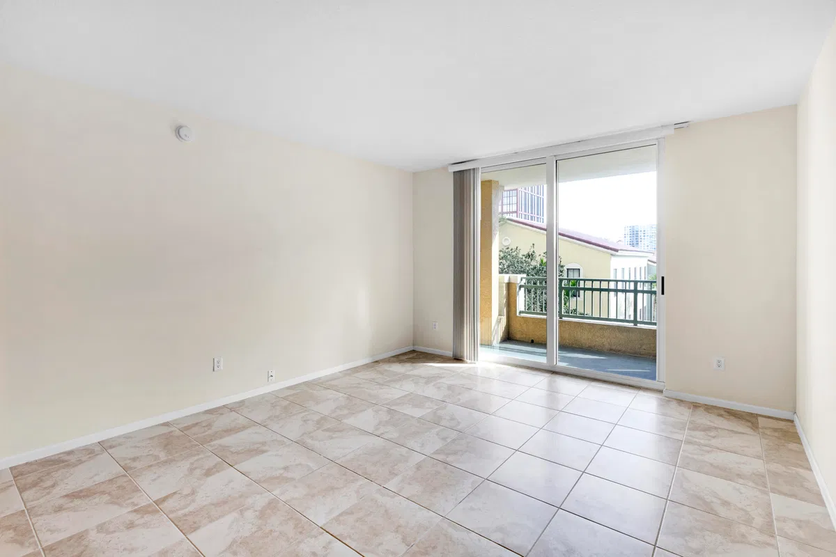 The Metropolitan Unit 309 photo 22