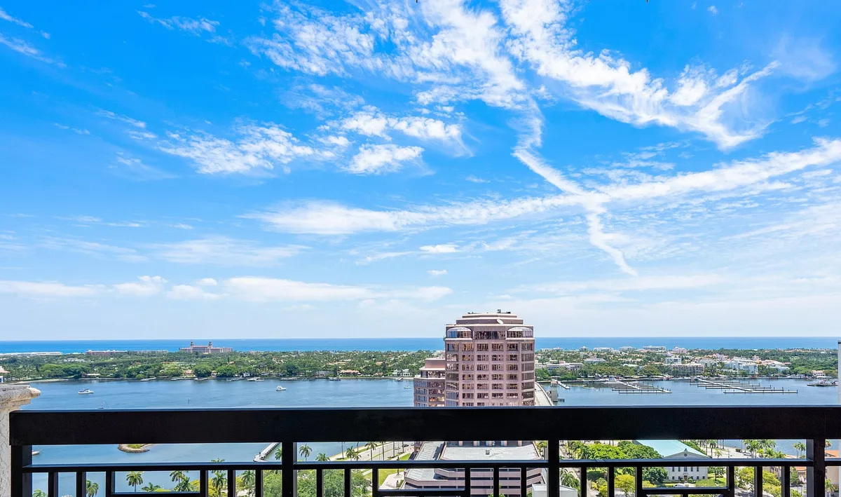 Two City Plaza Unit 1811