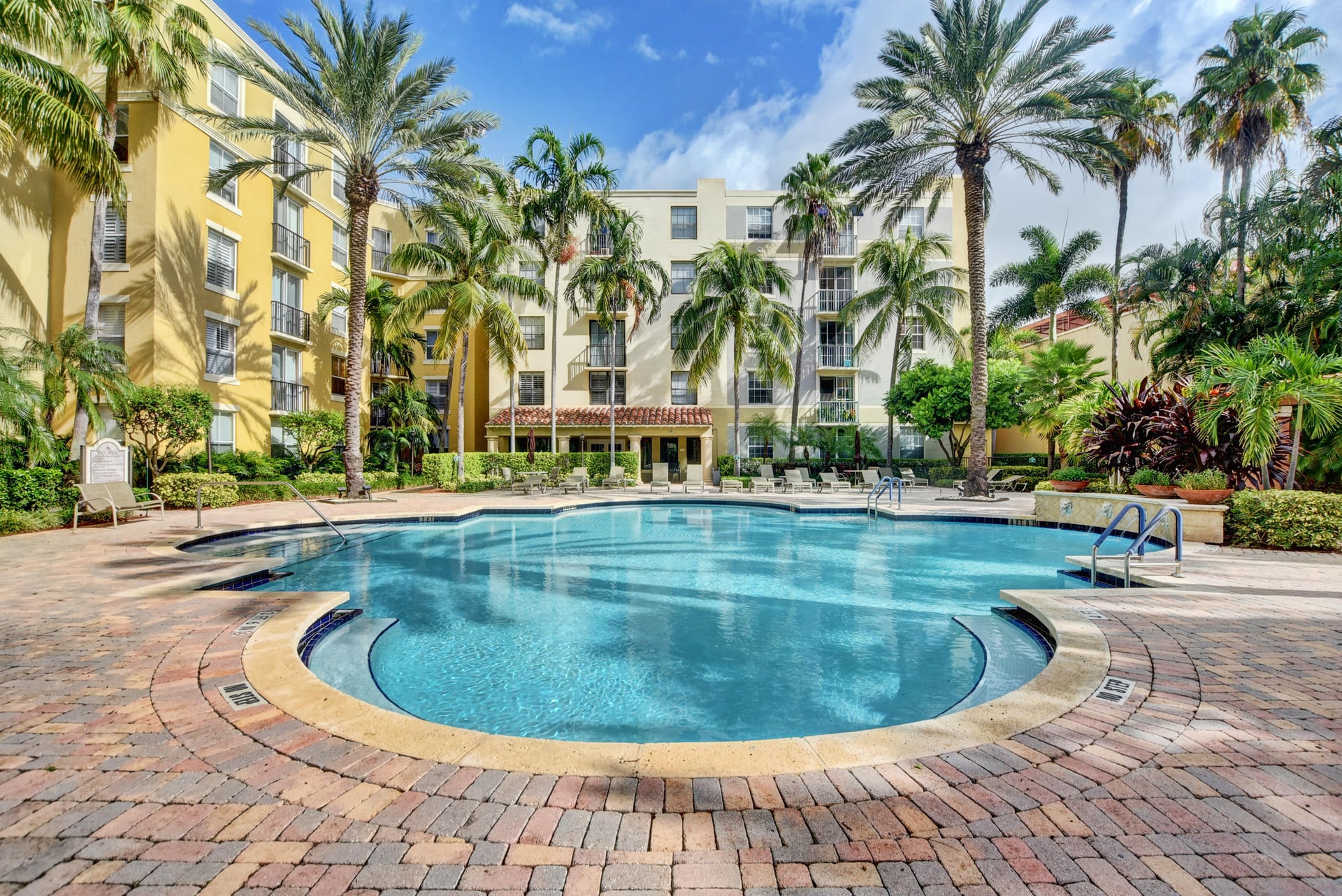 Courtyards in Cityplace Unit 112 photo 31