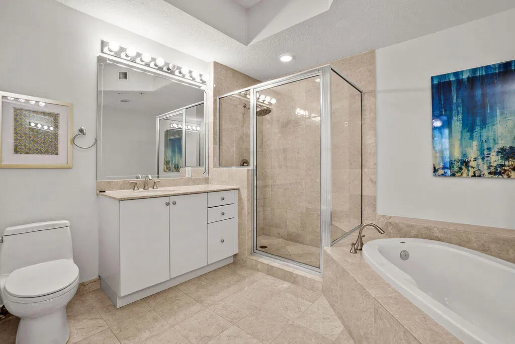 Two City Plaza Unit 1003 photo 16