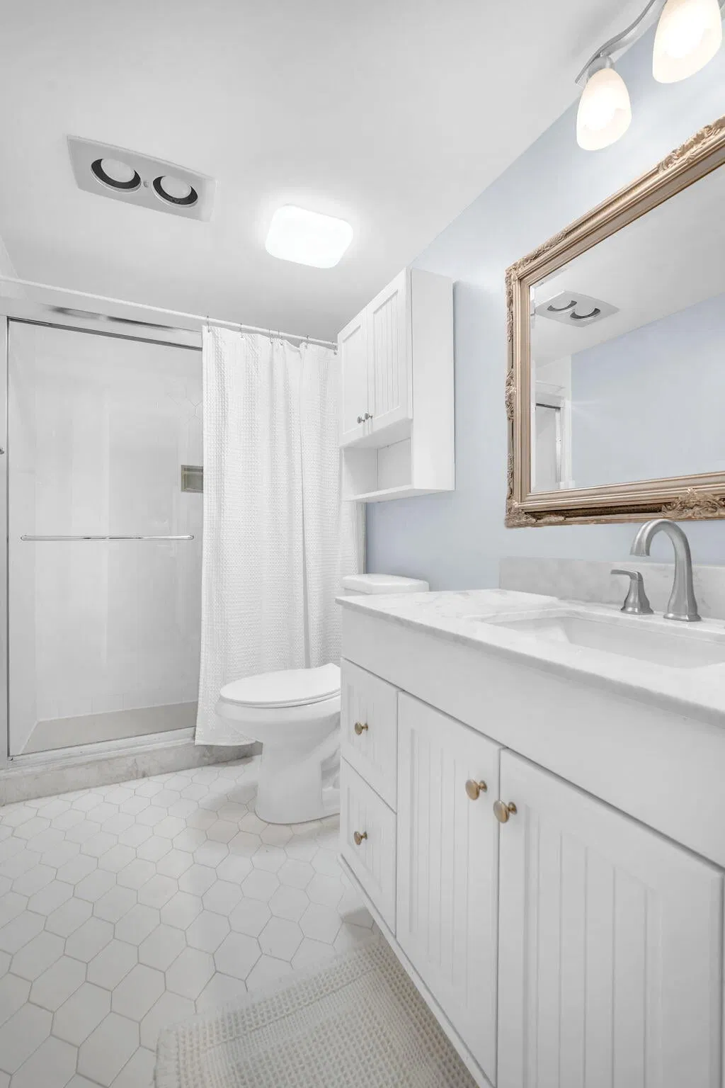 Unit E101 photo 37