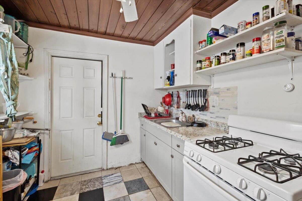 West Palm Beach Residence photo 16