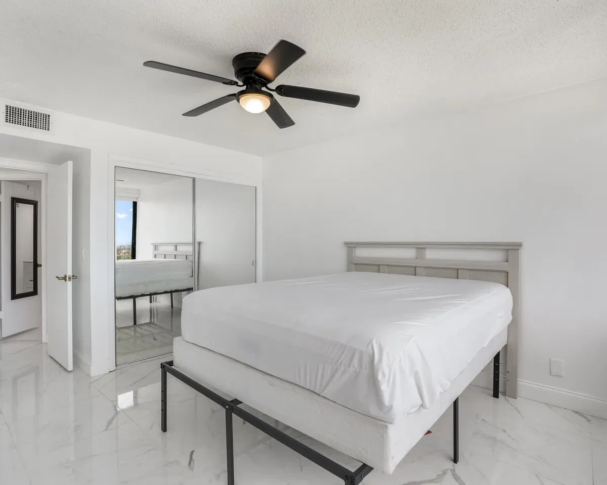 Presidential Towers Unit 806 photo 19