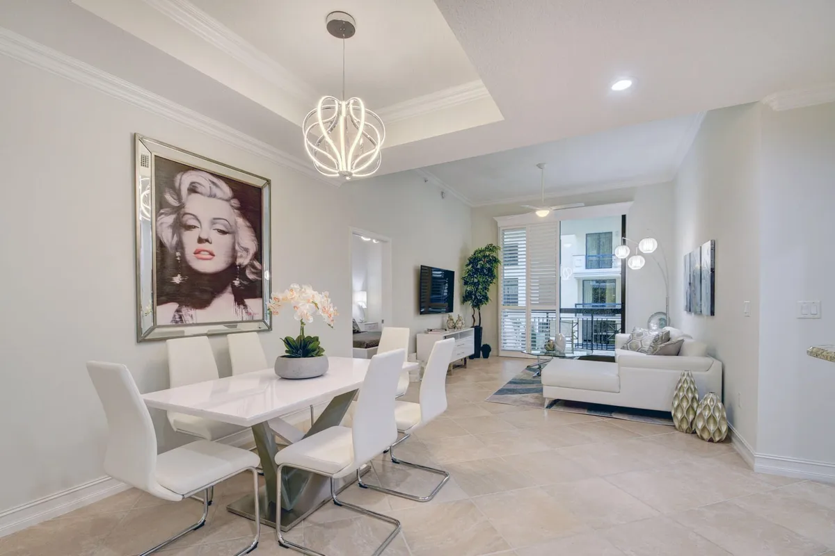 Two City Plaza Unit 1506