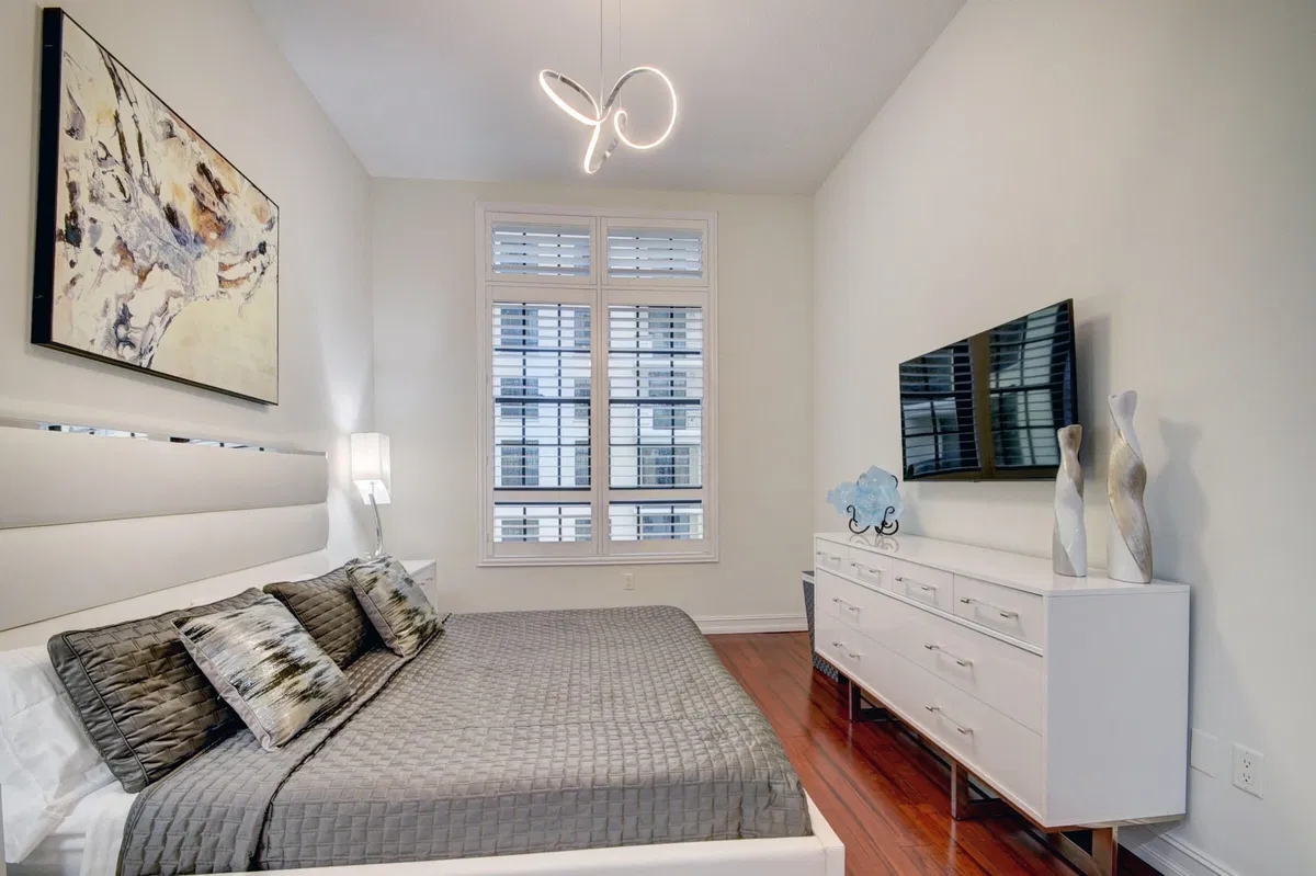 Two City Plaza Unit 1506 photo 10