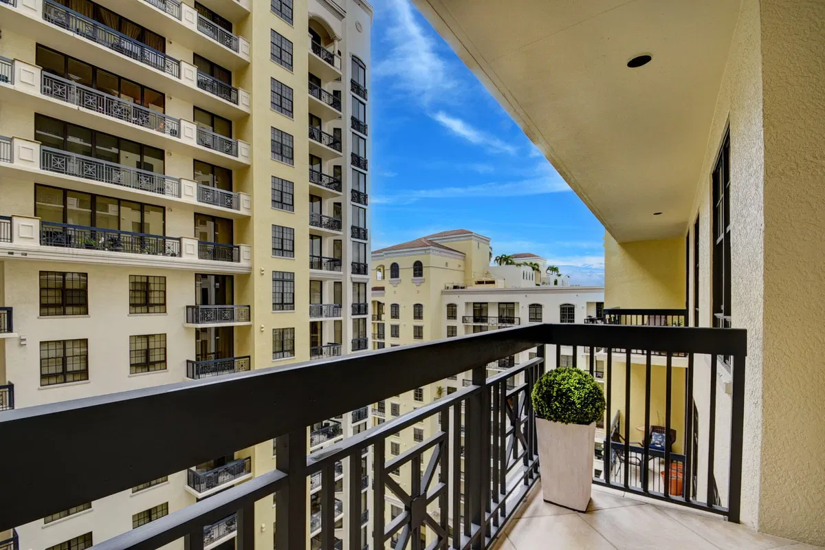 Two City Plaza Unit 1506 photo 19