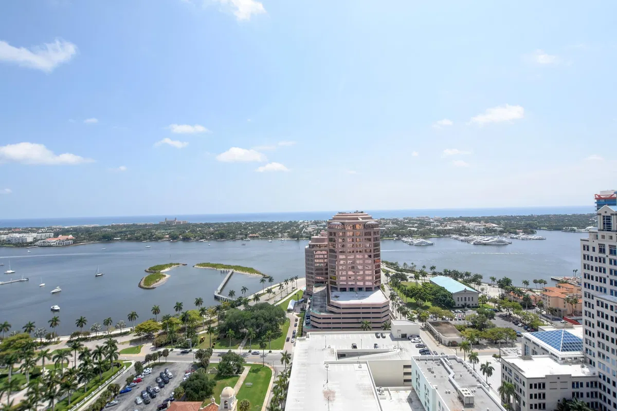 Two City Plaza Unit 1506 photo 49