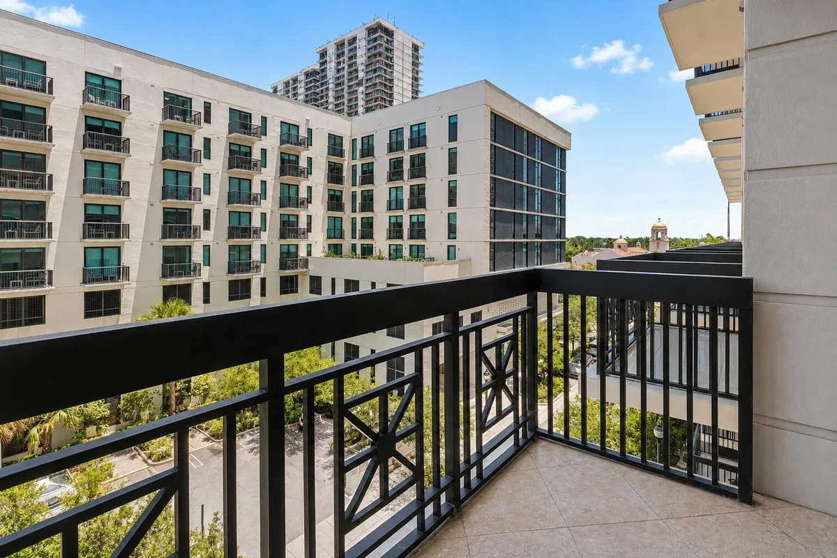 Two City Plaza Unit 320 photo 22