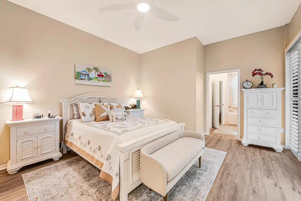 Residence photo 16
